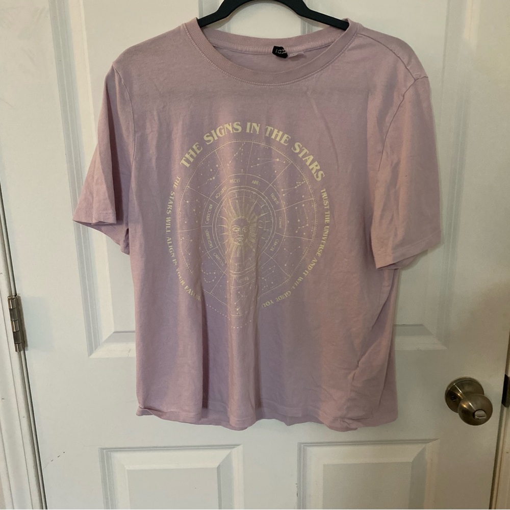 H&M. Purple Short Sleeve Top. Size L.